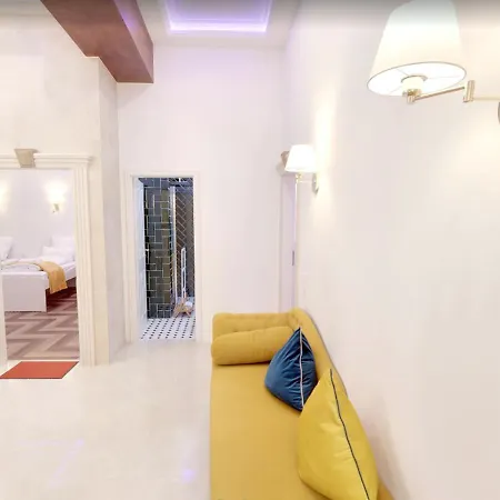 Apartment Hevals Palace Berlin