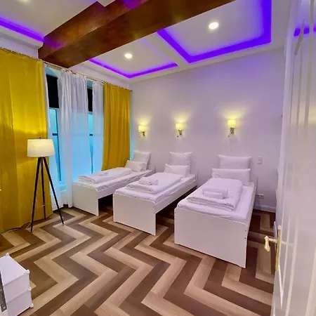 Hevals Palace
