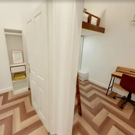 Apartment Hevals Palace